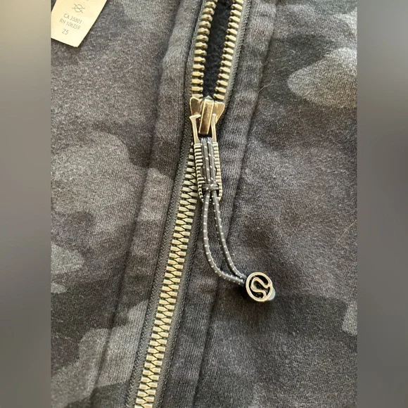 Lululemon Athletica Black Camo Zip Up Hoodie - Picture 5 of 10